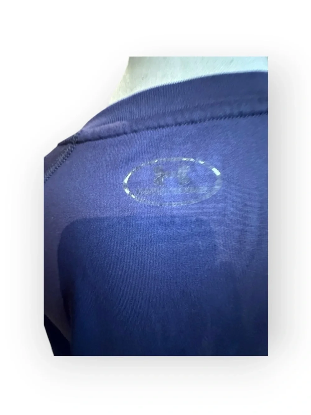 Women’s XL Under Armour Plum HeatGuard Long Sleeve Athleisure Top - Picture 5 of 6